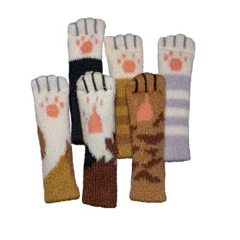 the 6 cat paw puppets to wear