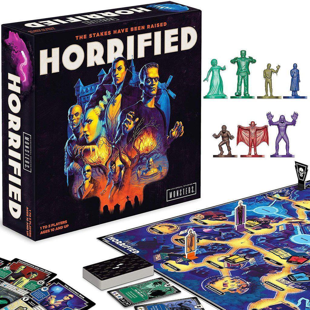 Horrifiedtm-Universal-Monsterstm-Games-Ravensburger-3_b7f24b94-39c6-498d-aaf3-84c1cefd6899.jpg?v\u003d1628910474